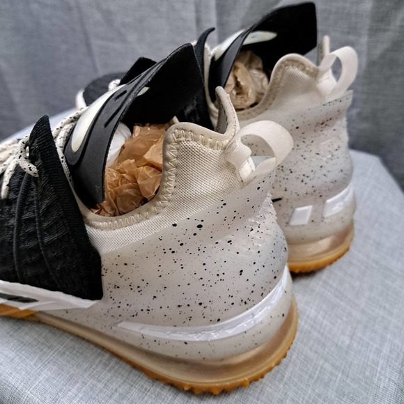 %NIKE LEBRON XVIII 18 BLACK-WHITE-GUM MED SIZE 11.5 [CQ9283-007]  A 32 main image 7